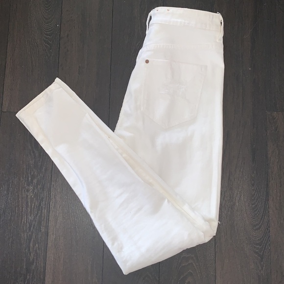 Distressed straight jeans - Picture 7 of 15